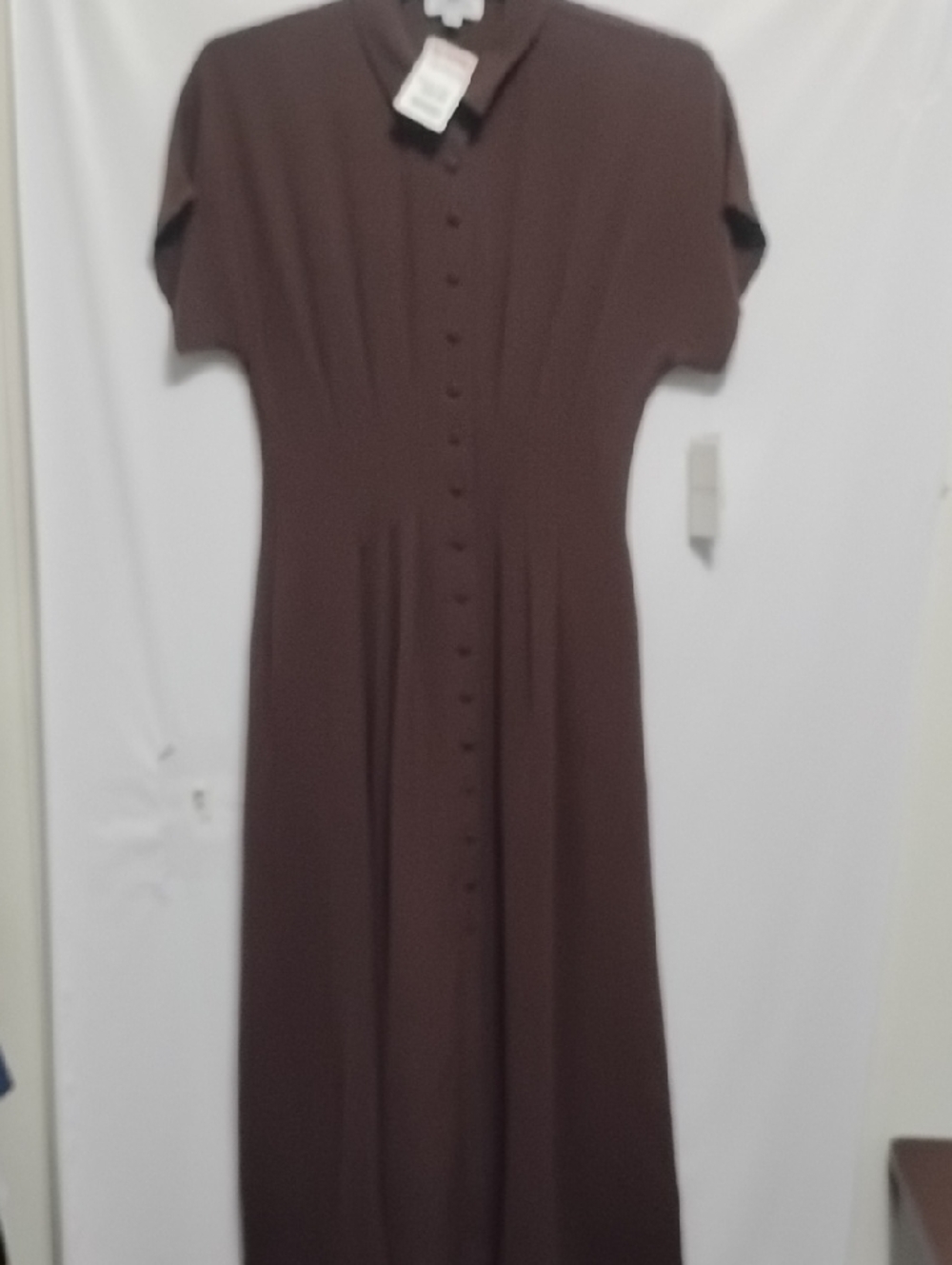 NWT Tahari Button Down Seamed Pleated Maxi Shirt Women’s M Dress In Chocolate